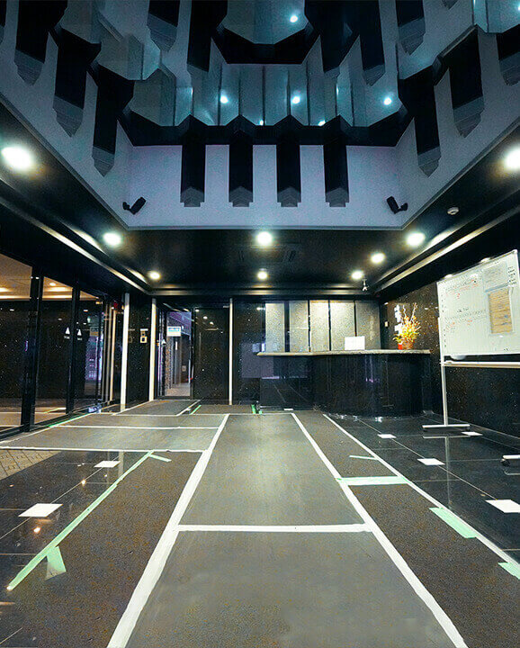 エントランス左手にポストがあります